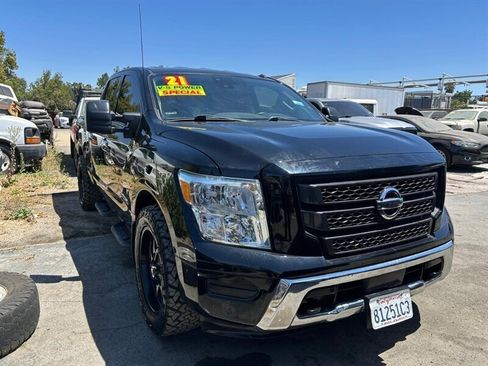 Used 2021 Nissan Titan SV w/ SV Convenience Package RWD image 16