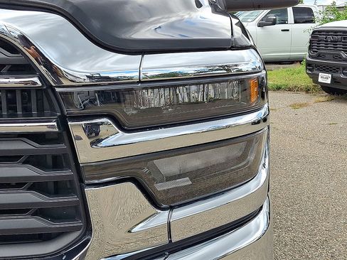 Used 2026 RAM 2500 Big Horn AWD/4WD image 34