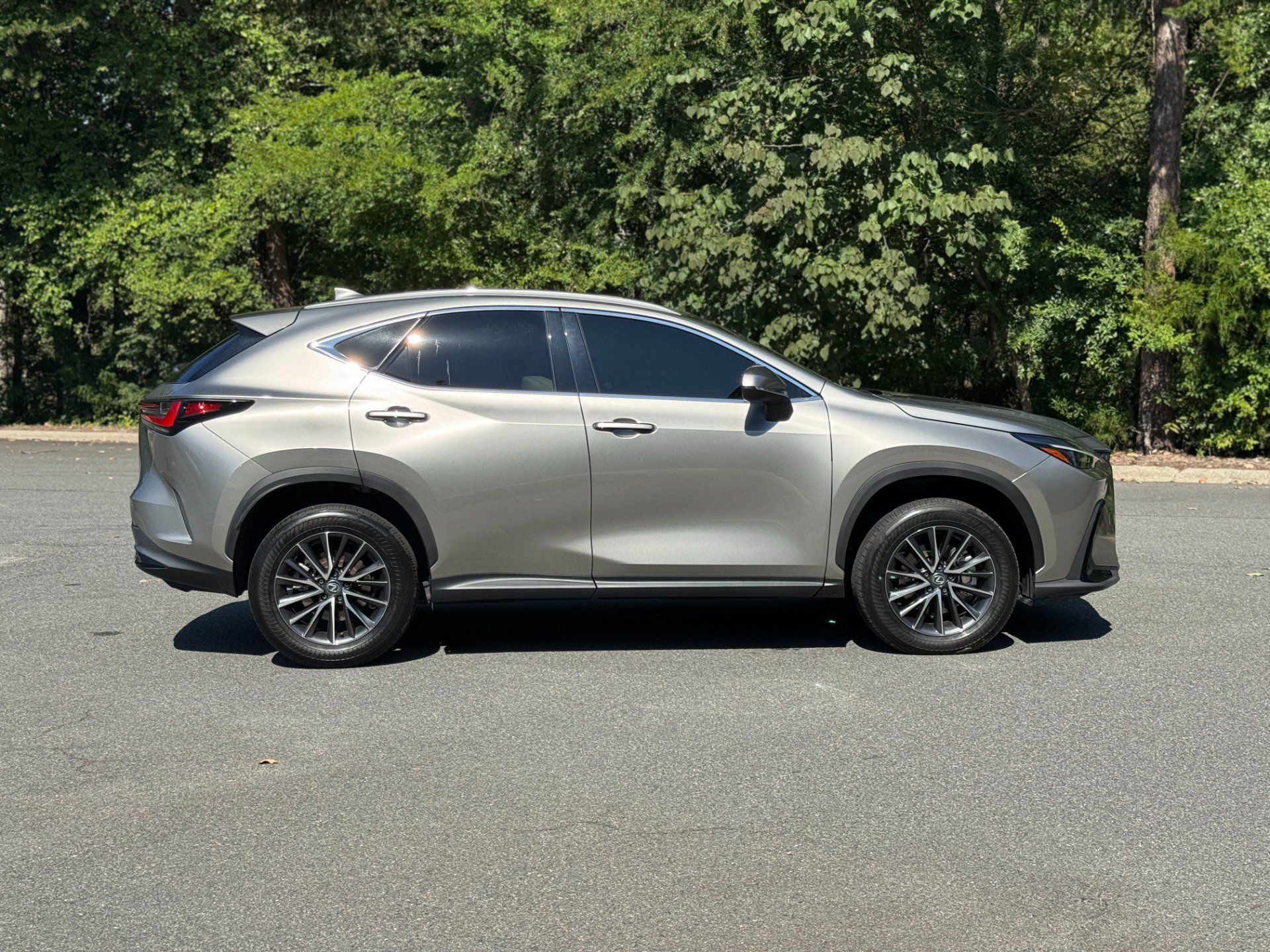 Used 2024 Lexus NX 250 FWD w/ Towing Package (2000 Lbs) image 14