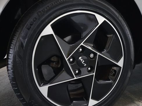 Used 2023 Kia Soul EX FWD image 32