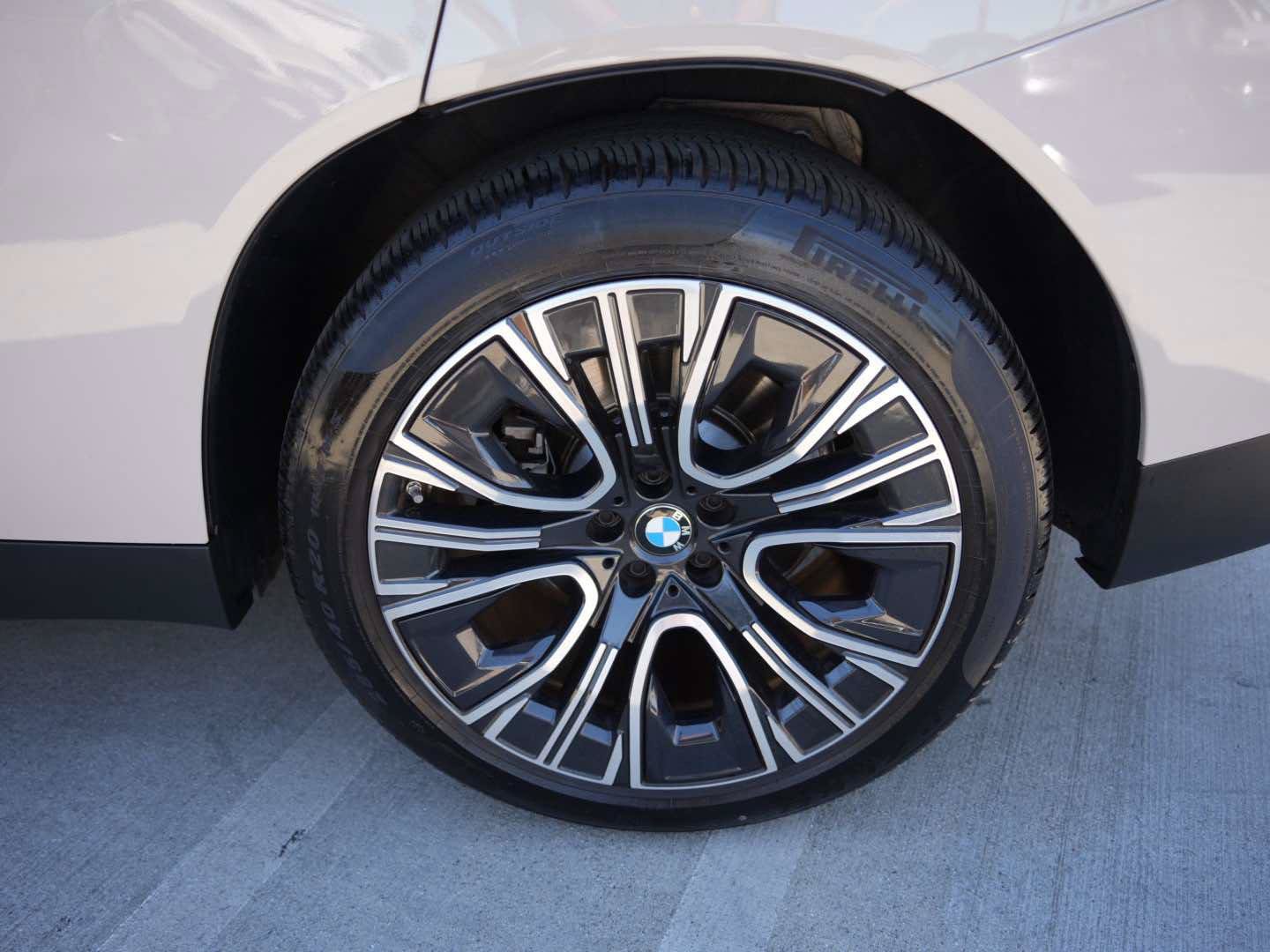 Used 2025 BMW X3 xDrive30i w/ Premium Package AWD/4WD image 6