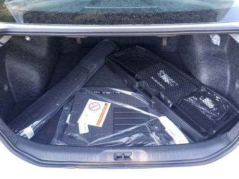 New 2025 Nissan Altima 2.5 SR image 15