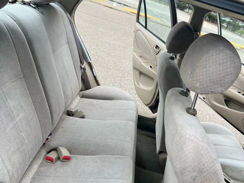 Used 1998 Toyota Corolla CE FWD image 22
