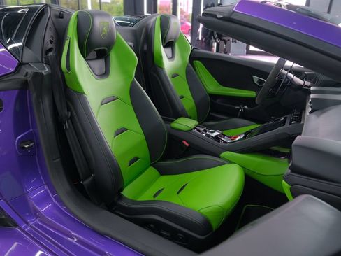 Used 2023 Lamborghini Huracan EVO RWD image 13