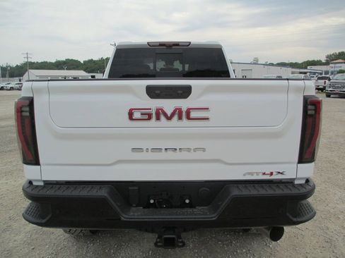 New 2026 GMC Sierra 2500 AT4X AWD/4WD image 5