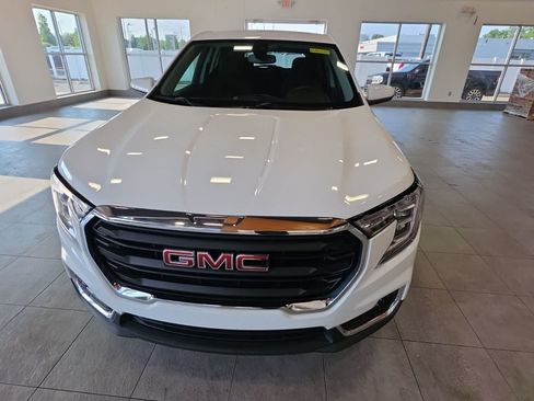 Used 2022 GMC Terrain SLE FWD image 4