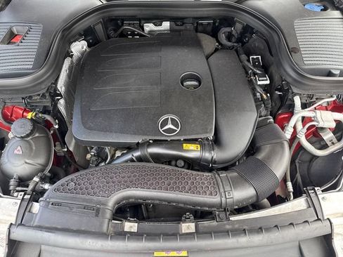 Used 2020 Mercedes-Benz GLC 300 4MATIC w/ AMG Line image 30