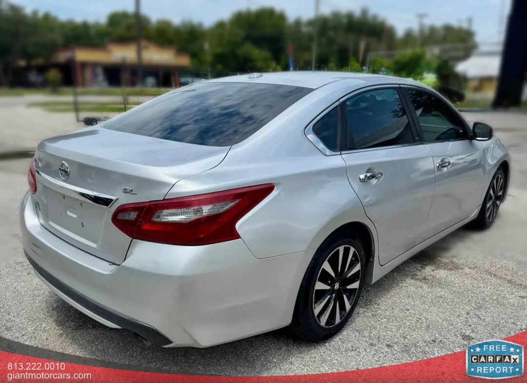 Used 2018 Nissan Altima FWD image 5
