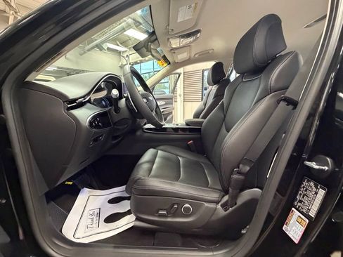 Used 2025 Genesis GV70 2.5T AWD/4WD image 60