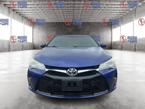 Used 2015 Toyota Camry XSE w/ Moonroof Package FWD image 2