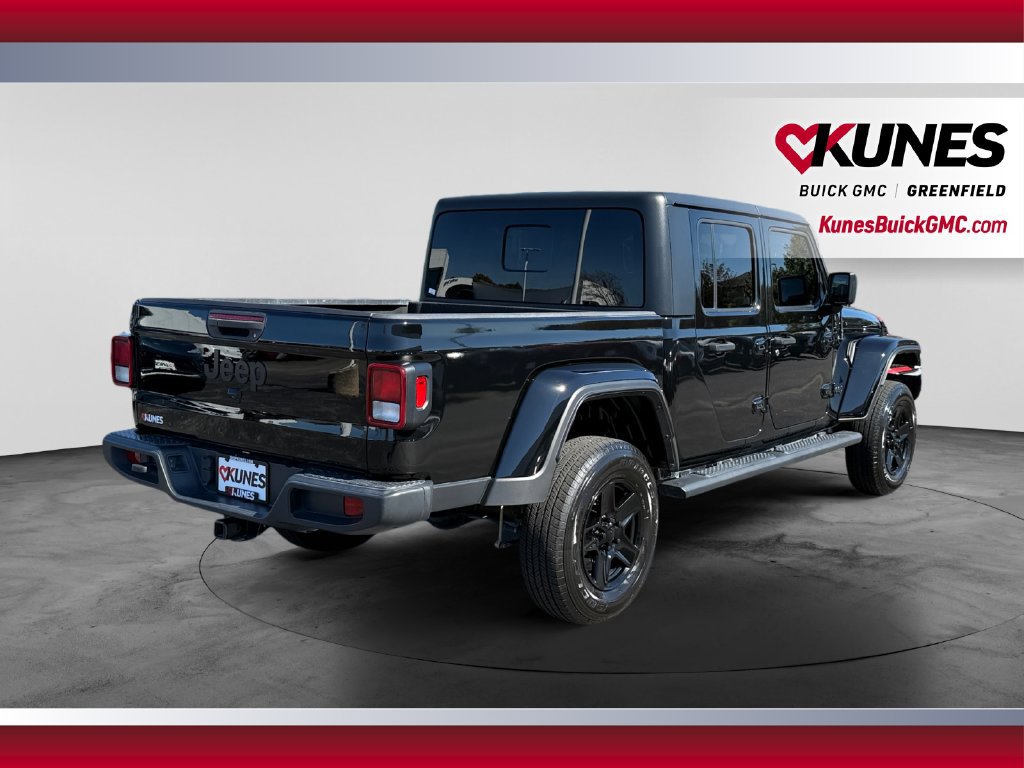 Used 2022 Jeep Gladiator Sport AWD/4WD image 10