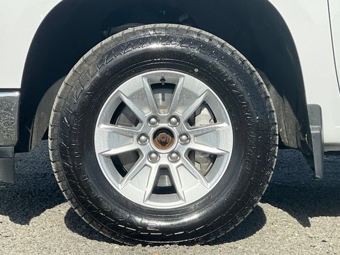 Used 2025 Chevrolet Silverado 1500 LT AWD/4WD image 43