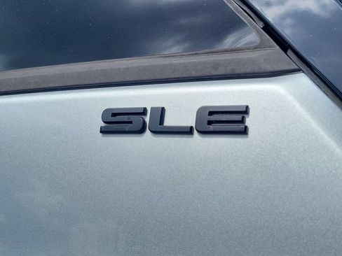 Used 2020 GMC Terrain SLE w/ Driver Convenience Package FWD image 5
