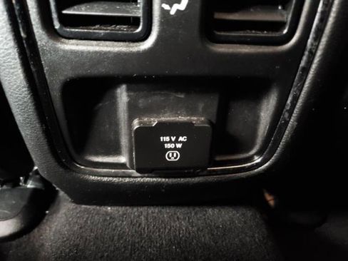 Used 2020 Jeep Grand Cherokee Altitude image 11