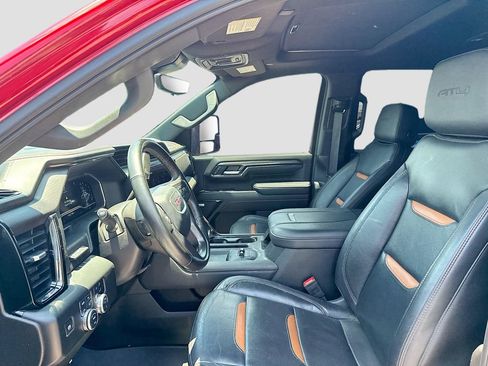 Used 2024 GMC Sierra 2500 AT4 w/ AT4 Premium Plus Package AWD/4WD image 10