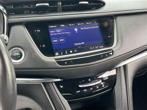 Used 2023 Cadillac XT6 Luxury image 14