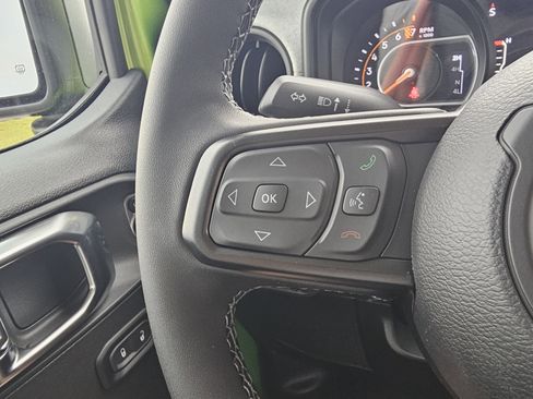 New 2025 Jeep Gladiator Willys image 17