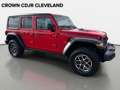 Used 2024 Jeep Wrangler Unlimited Rubicon image 2