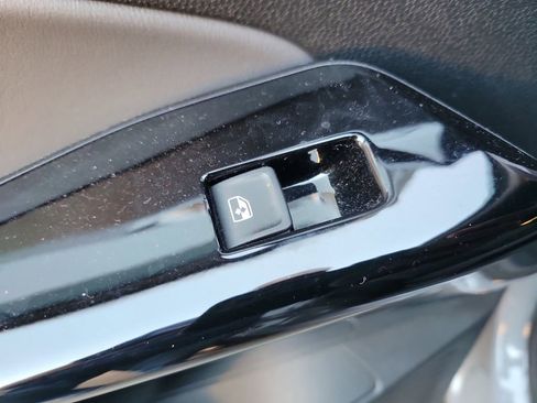 Used 2021 Volkswagen ID.4 Pro image 15