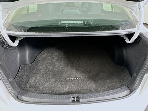Used 2024 Toyota Corolla LE FWD image 27