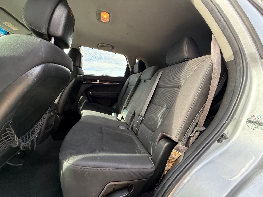 Used 2014 Kia Sorento LX FWD image 14