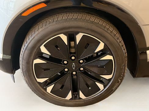 Used 2024 Chevrolet Blazer EV RS AWD/4WD image 11