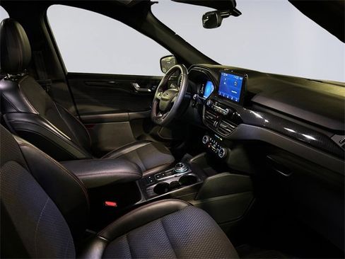 Certified 2024 Ford Escape ST-Line image 15