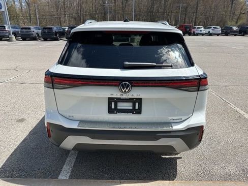New 2026 Volkswagen Tiguan SE AWD/4WD image 6