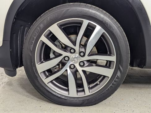 Used 2018 Honda Pilot Elite image 9