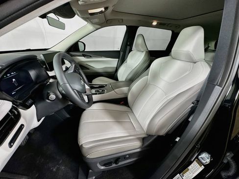 Certified 2026 INFINITI QX60 Pure w/ Cargo Package AWD/4WD image 28
