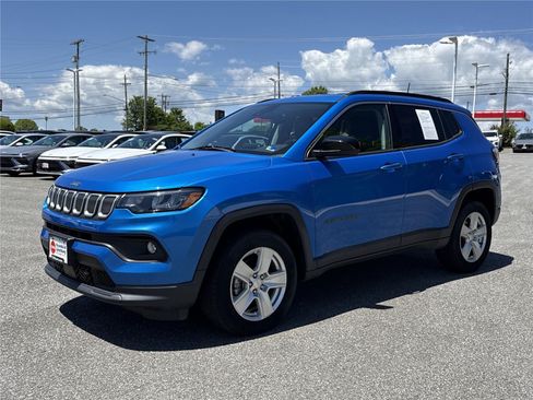 Used 2022 Jeep Compass Latitude w/ Convenience Group AWD/4WD image 8