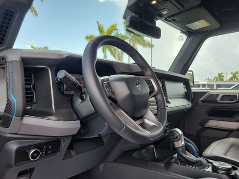 Used 2023 Ford Bronco Black Diamond w/ Sasquatch Package AWD/4WD image 9