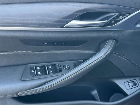 Used 2023 BMW 530e image 13