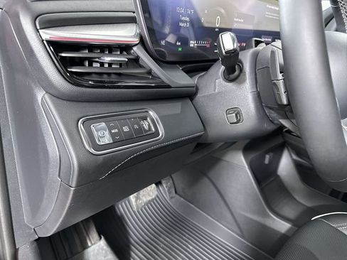 New 2026 Buick Enclave Avenir image 18