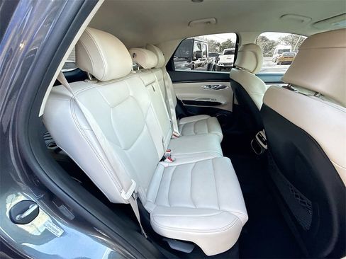 Used 2023 Genesis GV70 2.5T image 32