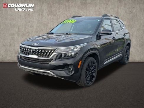 Used 2023 Kia Seltos Nightfall Edition AWD/4WD image 3