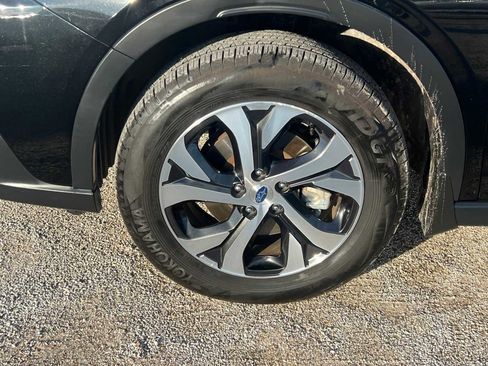 Used 2021 Subaru Outback Touring w/ Popular Package #2 image 9