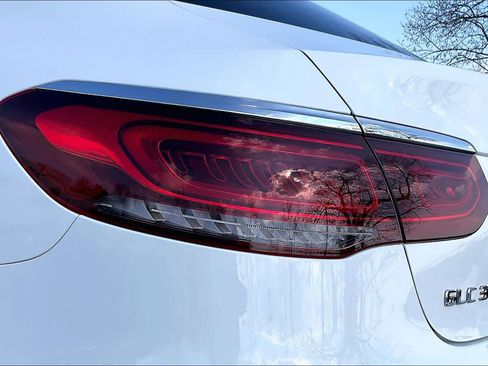 Used 2022 Mercedes-Benz GLC 300 4MATIC Coupe image 30