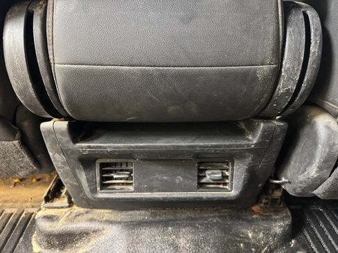Used 2021 Chevrolet Silverado 1500 W/T w/ WT Value Package AWD/4WD image 18