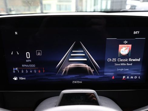 Used 2025 Chevrolet Traverse RS FWD image 44