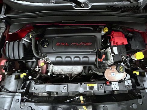 Used 2021 Jeep Renegade Latitude image 24