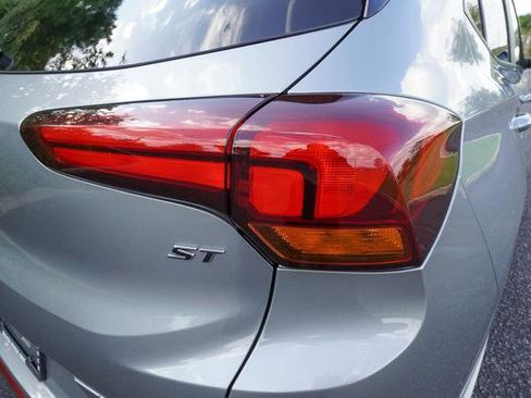 Used 2023 Buick Encore GX Select w/ Sport Touring Package image 35