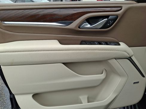 Certified 2022 GMC Yukon Denali w/ Denali Premium Package image 13