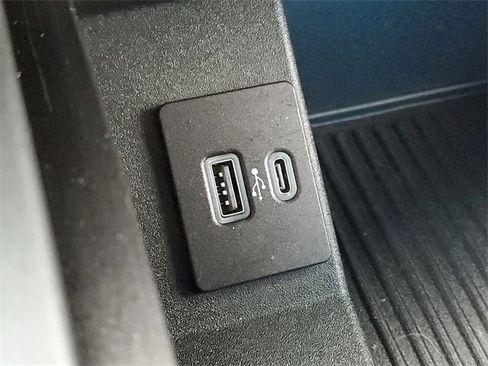 Used 2021 Ford F250 XLT w/ XLT Premium Package image 21