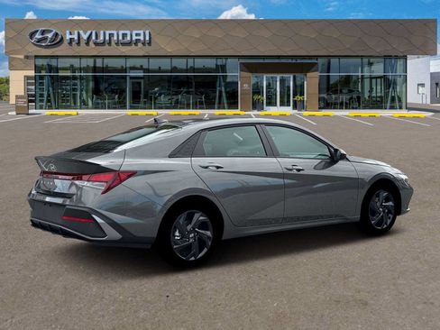 Used 2026 Hyundai Elantra Sport w/ Cargo Package FWD image 8