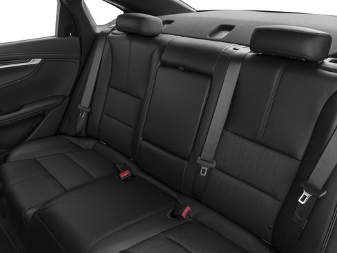 Used 2016 Chevrolet Impala LT FWD image 12