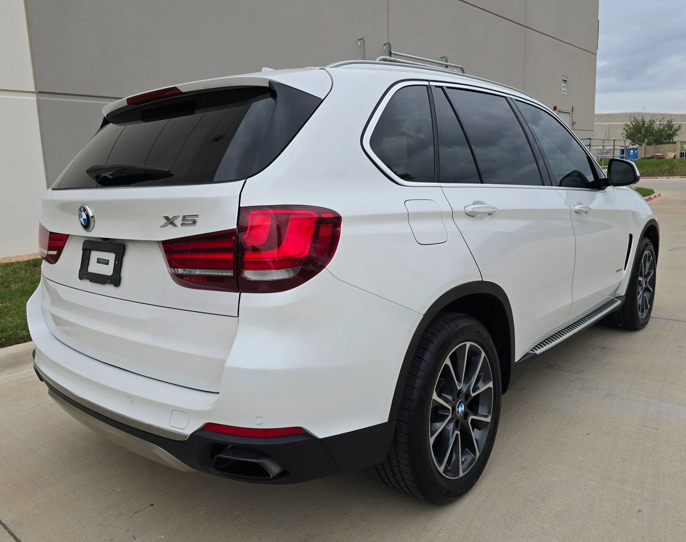 Used 2015 BMW X5 xDrive50i AWD/4WD image 8