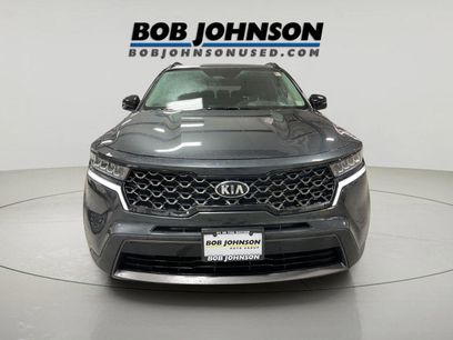 Used 2021 Kia Sorento S w/ Panoramic Sunroof Package