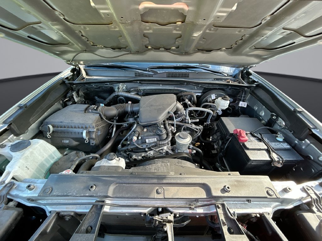 Used 2023 Toyota Tacoma SR w/ SR Convenience Package RWD image 31