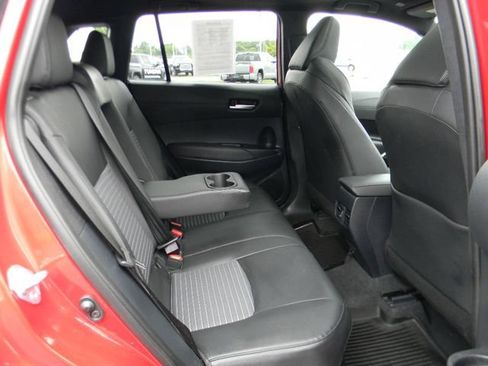 Used 2024 Toyota Corolla Cross AWD Hybrid w/ Convenience Package image 24